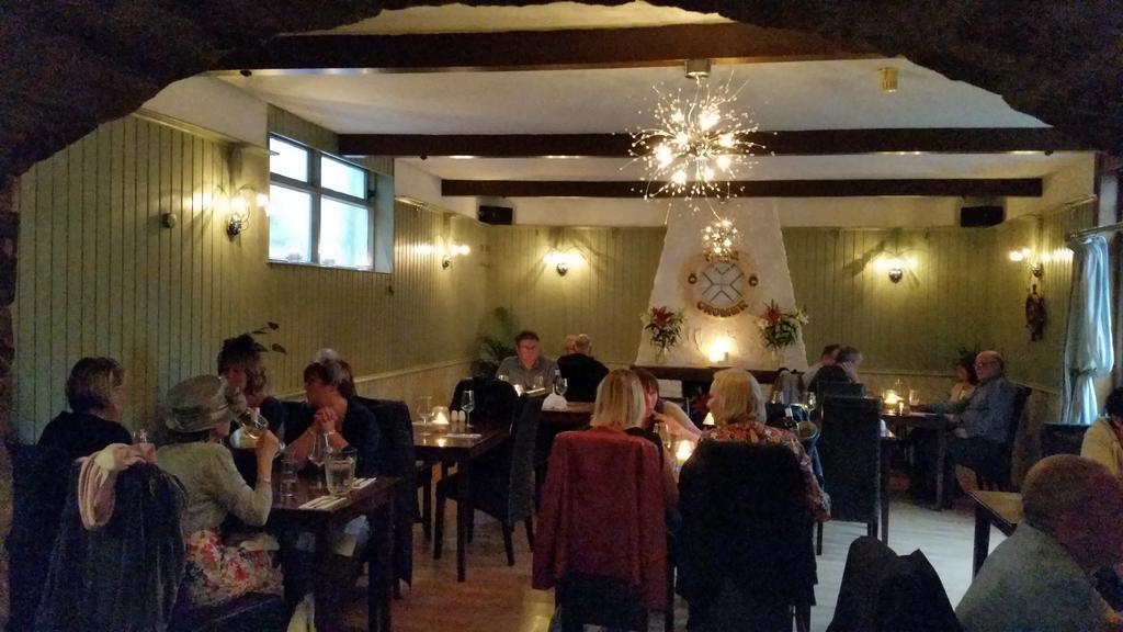Cedar Inn Edinburgh Kültér fotó