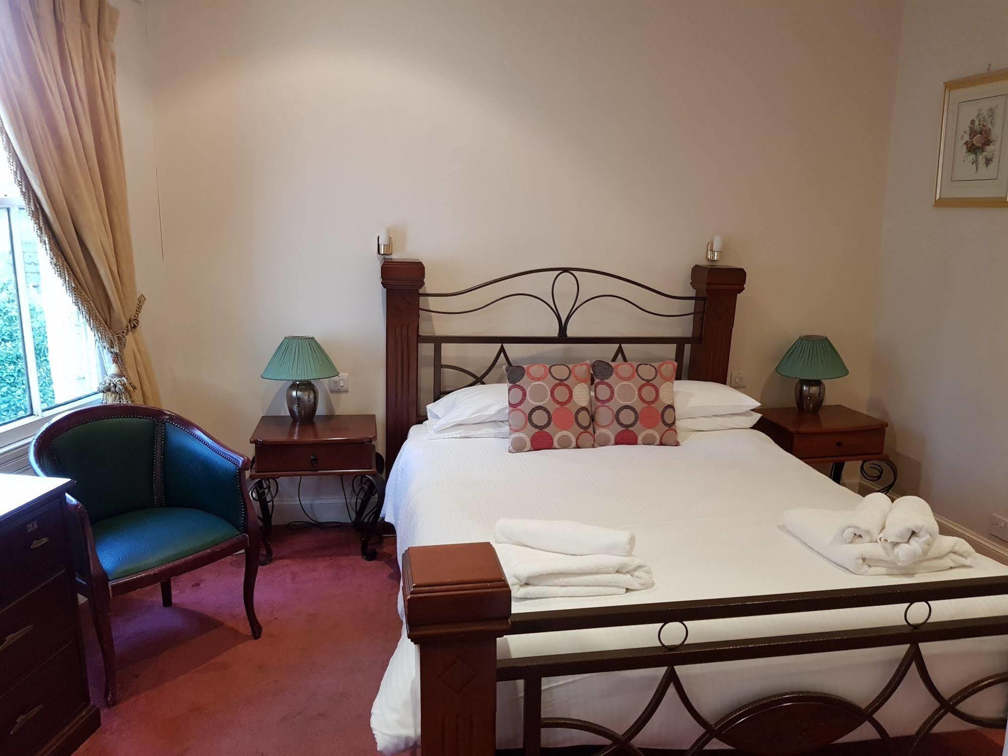 Cedar Inn Edinburgh Kültér fotó