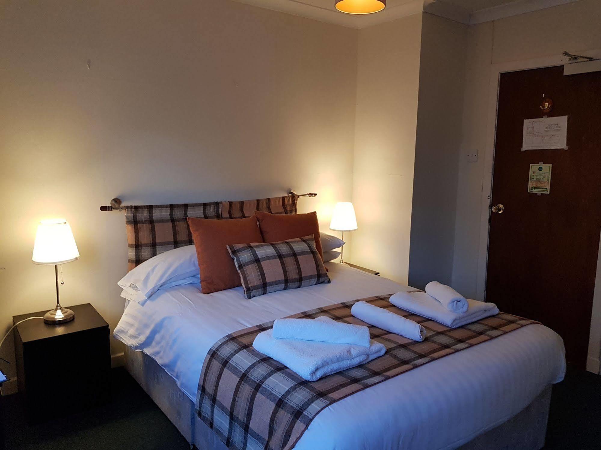 Cedar Inn Edinburgh Kültér fotó